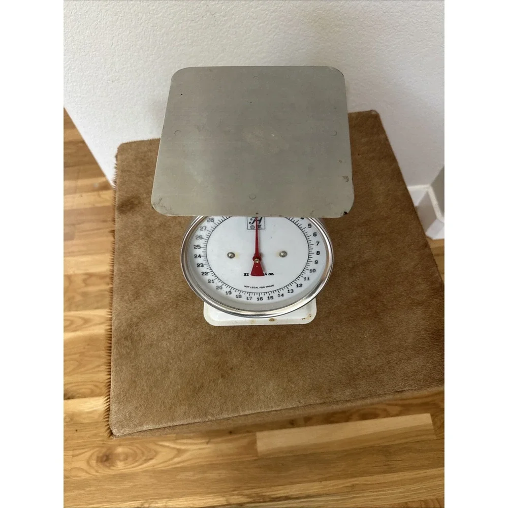 Vintage Hanson Model 2000 Kitchen Utility Scale 25 lb. White‎ Metal Made in USA